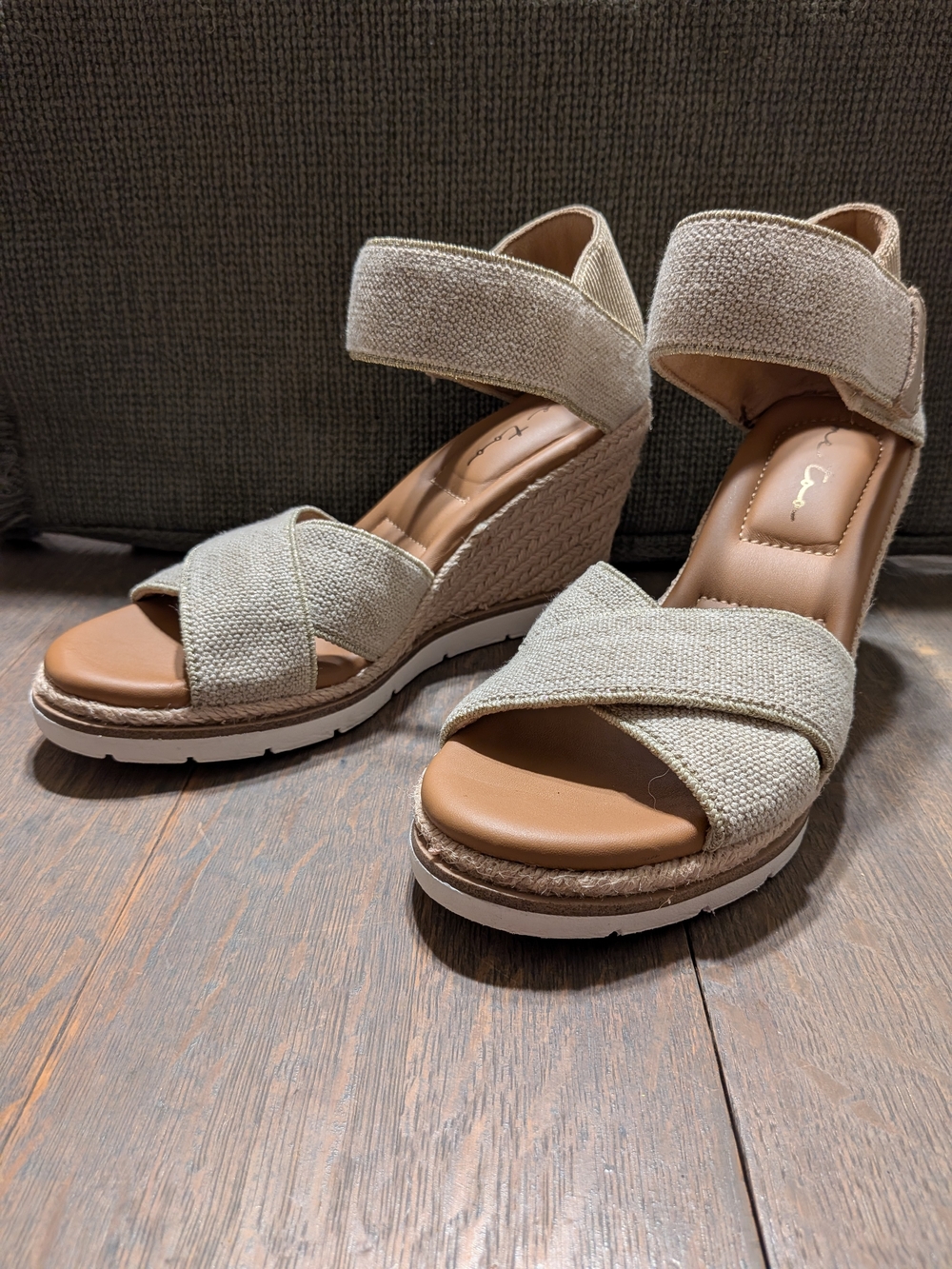 me too Beige Women's Wedge Sandals